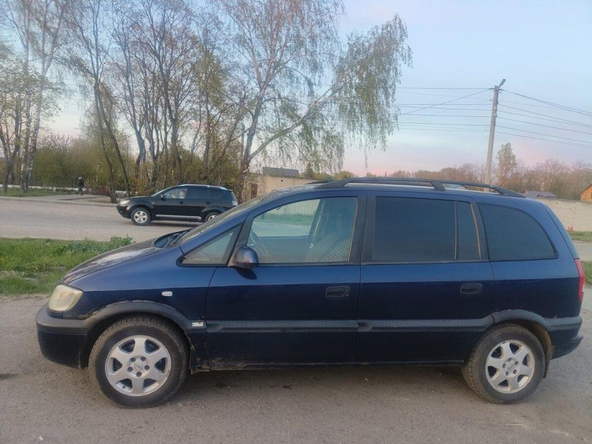 Опель зафира 2001