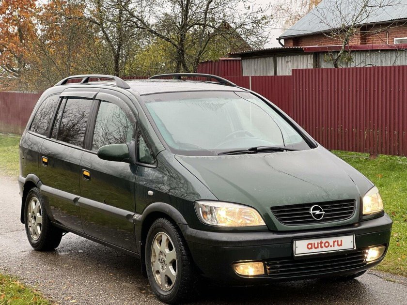 Opel zafira 2000