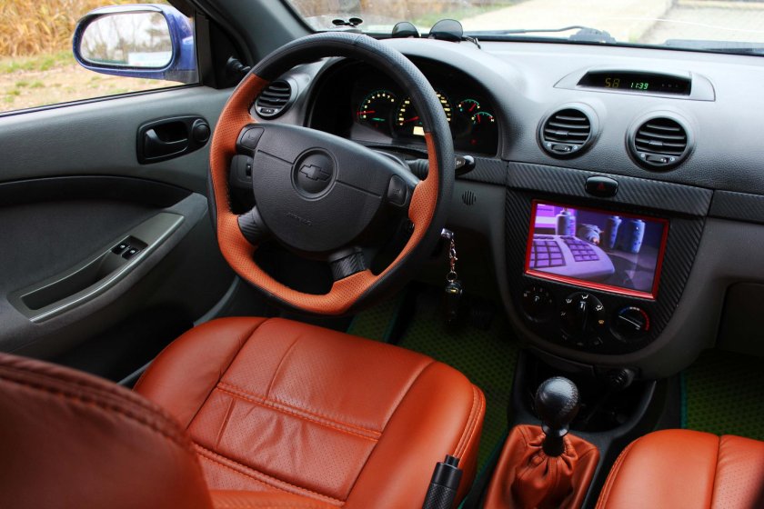 Лачетти хэтчбек салон