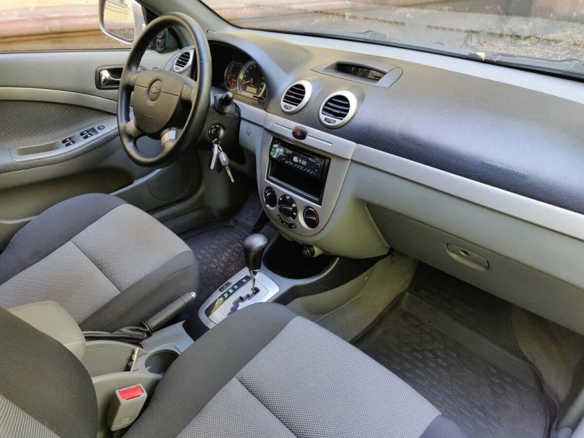 Chevrolet Lacetti 2004 салон