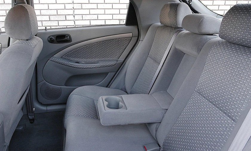 Chevrolet Lacetti салон сзади