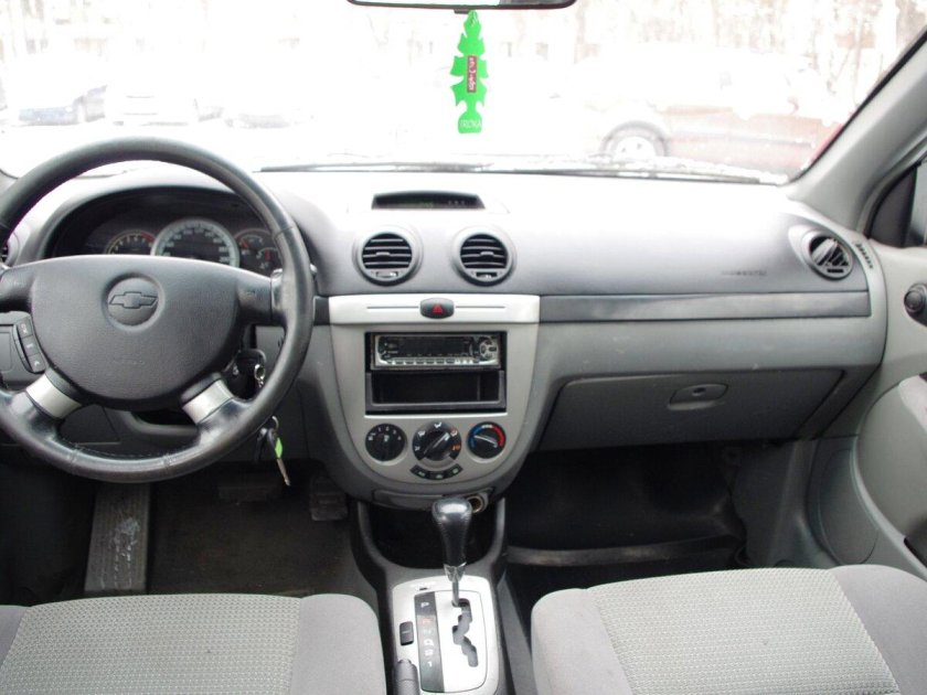 Шевроле Лачетти 2010 салон