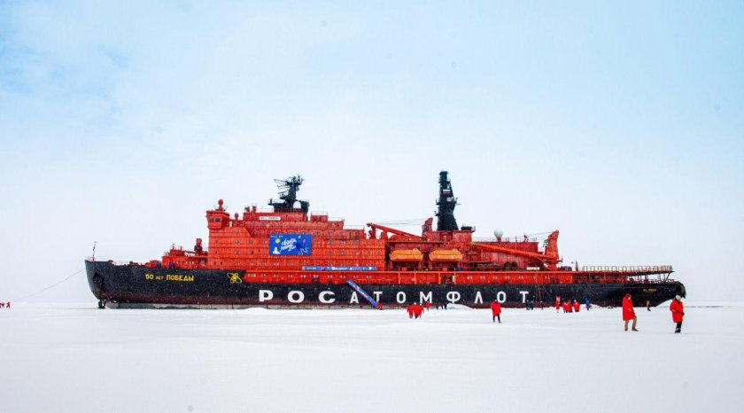 Атомный ледокол 50 лет Победы и Ямал