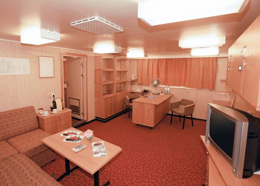 Ледокол 50 лет Победы каюты