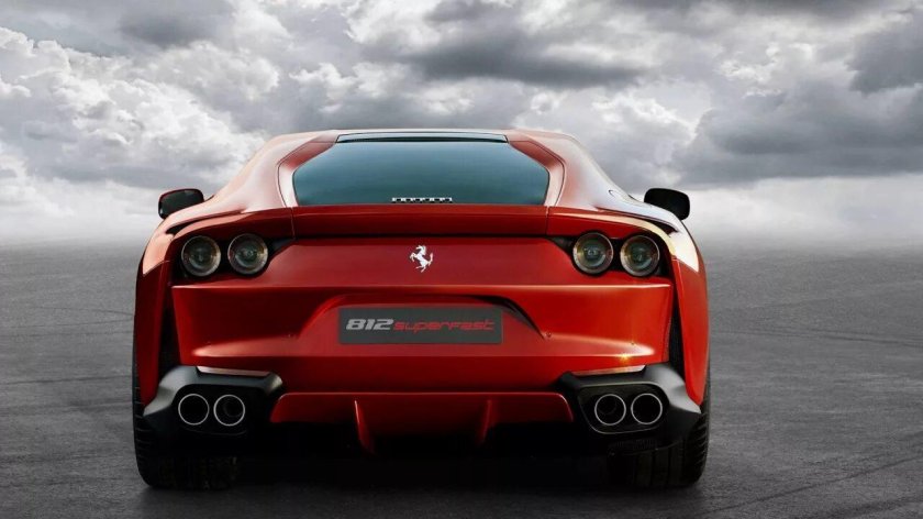 Феррари 812