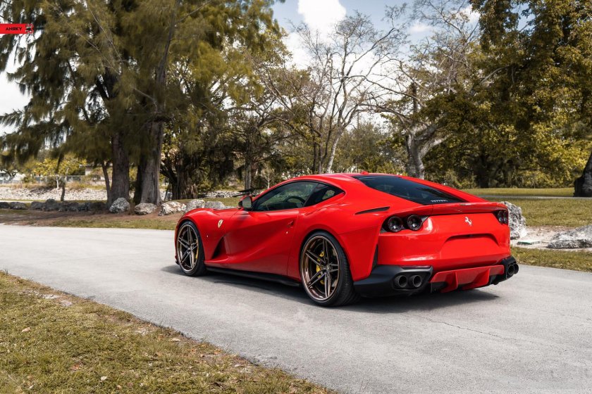 Ferrari f812 Superfast