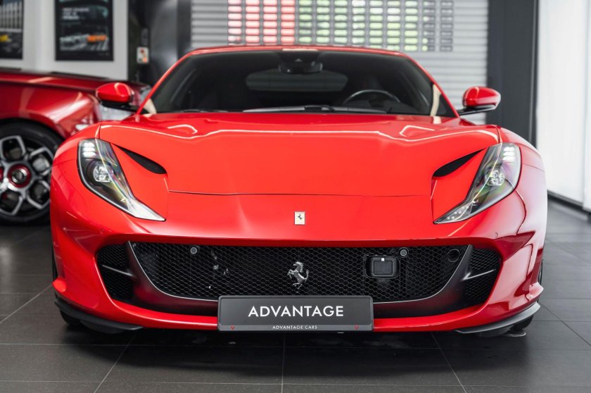 Ferrari 812 superfast 6.5 amt