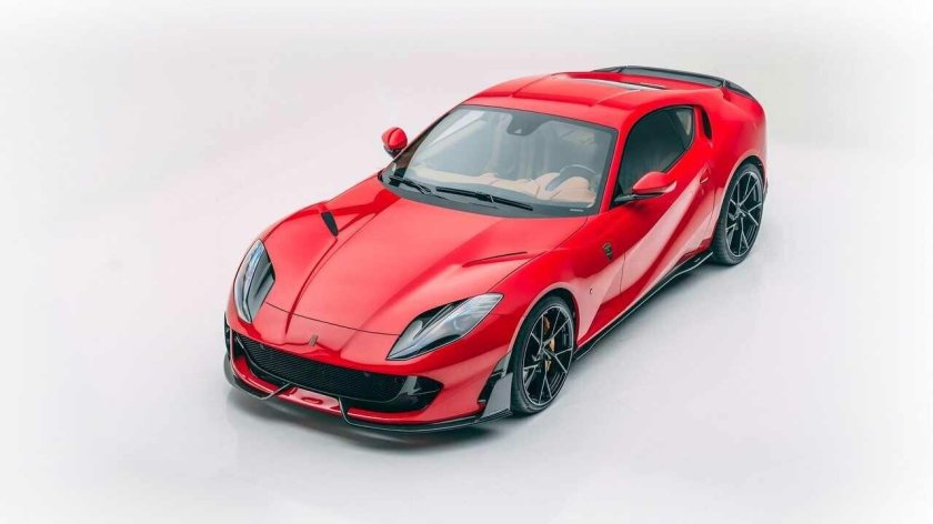 Феррари 812 Superfast
