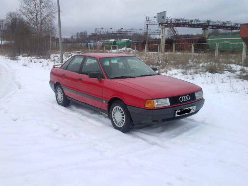 Audi 80 b3 Red
