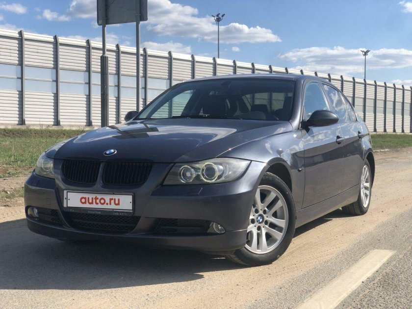 БМВ 3 серии 2007 года