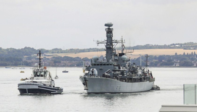 Фото корабля Дефендер