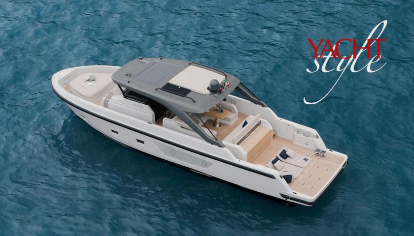 Моторная лодка