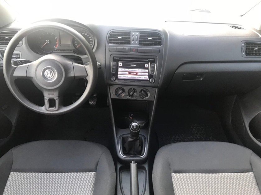 Фольксваген поло 2014 салон