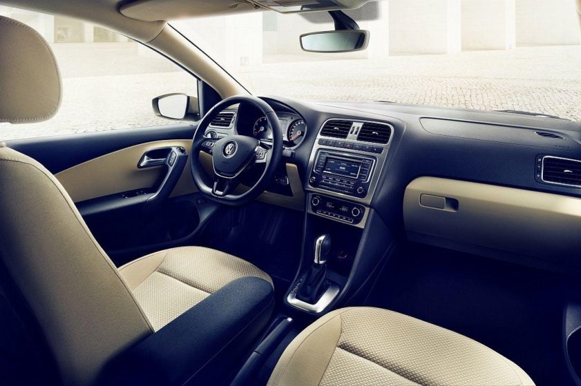 Салон Volkswagen Polo седан 2015