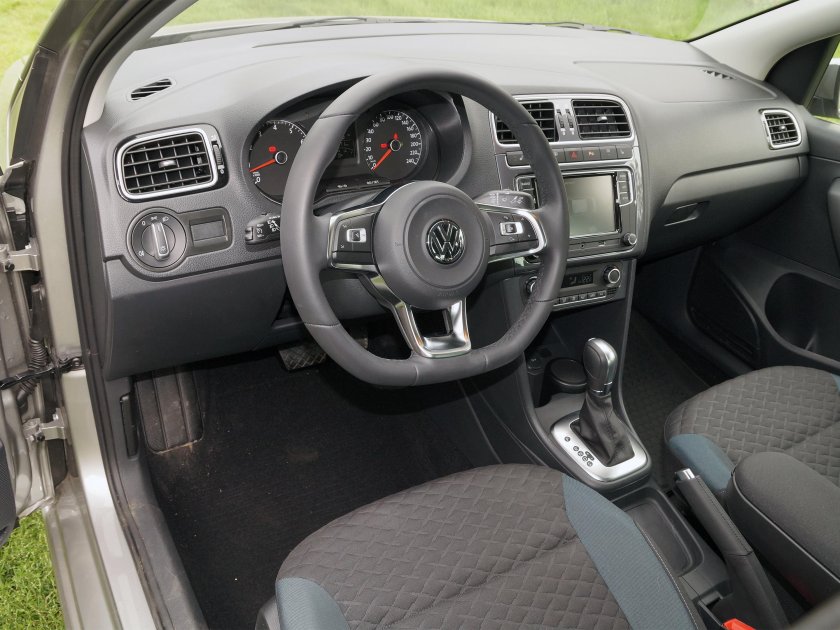 Volkswagen Polo sedan салон