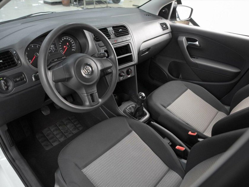 VW Polo 3 салон