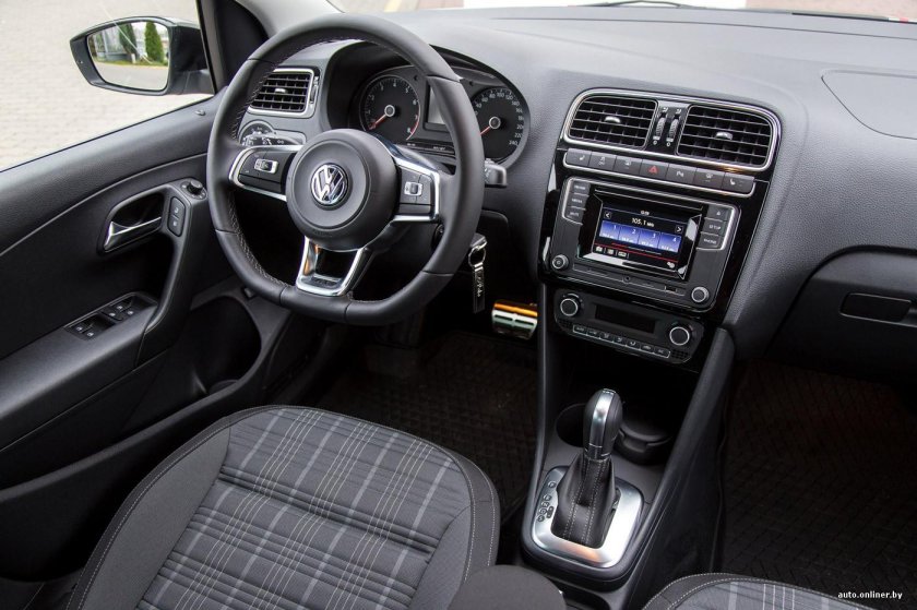 Volkswagen Polo sedan 2017 салон