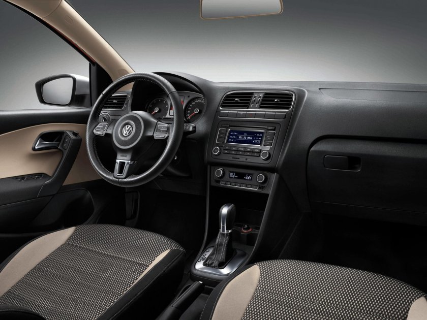 Фольксваген поло седан 2012 салон