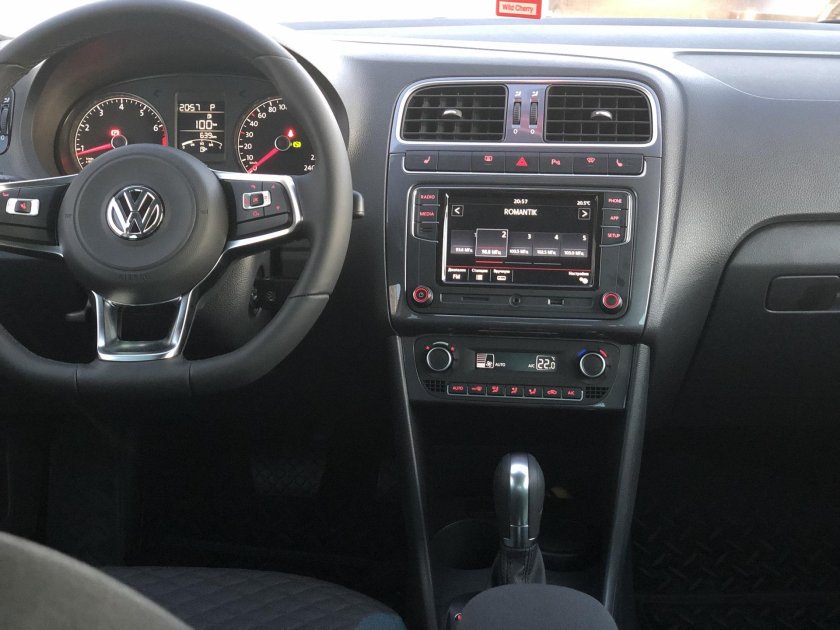 Volkswagen Polo sedan 2012 салон