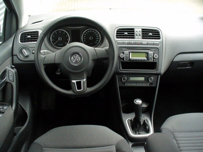 Volkswagen Polo sedan 2012 салон