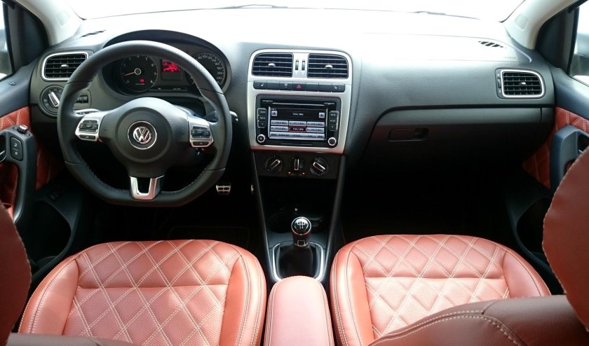 VW Polo sedan салон