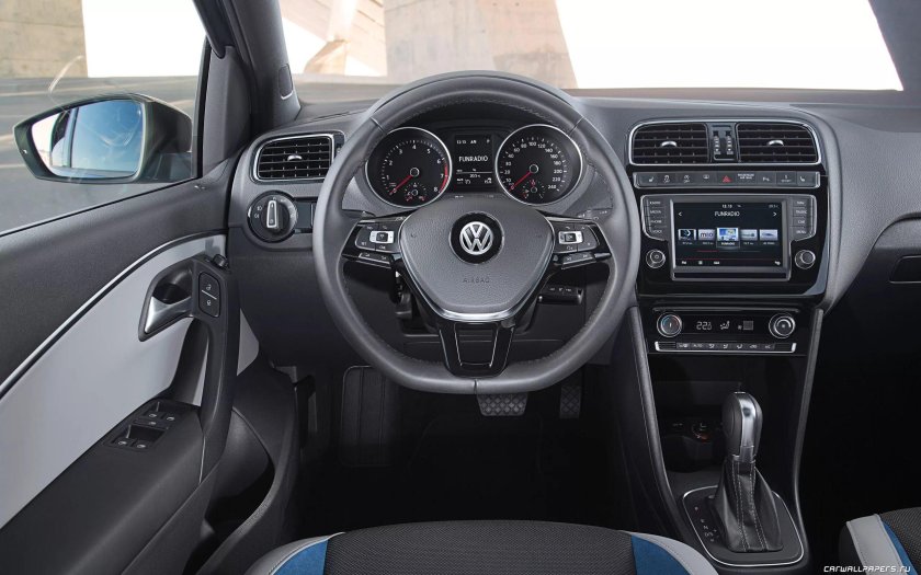 Фольксваген поло 2014 салон