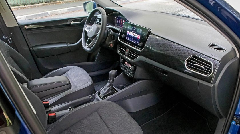 VW Polo Liftback салон