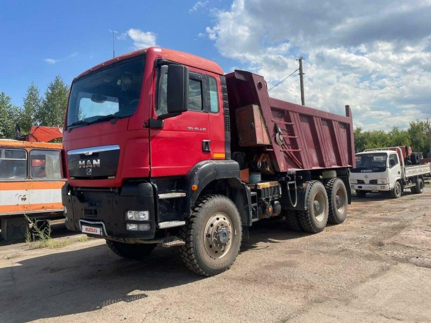 Красный ман ТГС