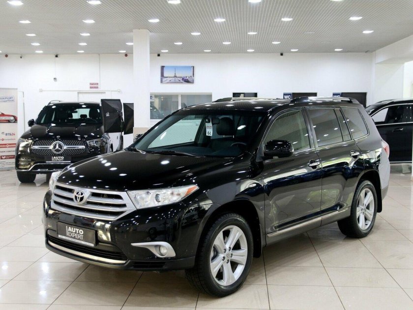 Toyota Highlander 2013 года