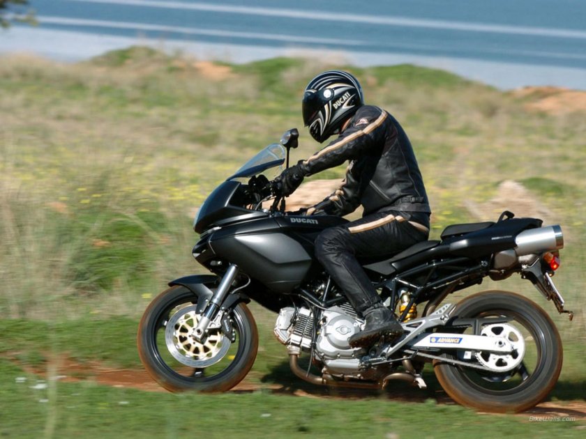Ducati Multistrada 620