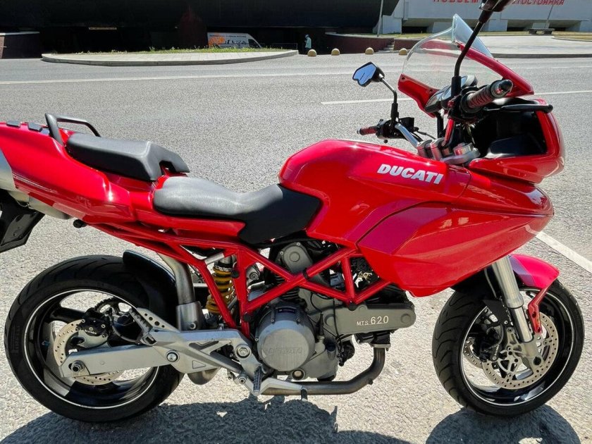 Ducati multistrada 1000 ds