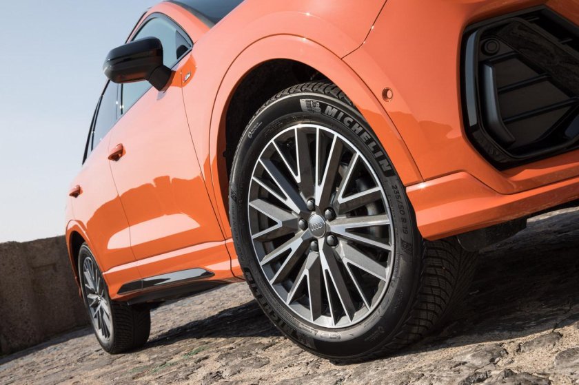 Ауди q3 с резиной 245 45 18 фото