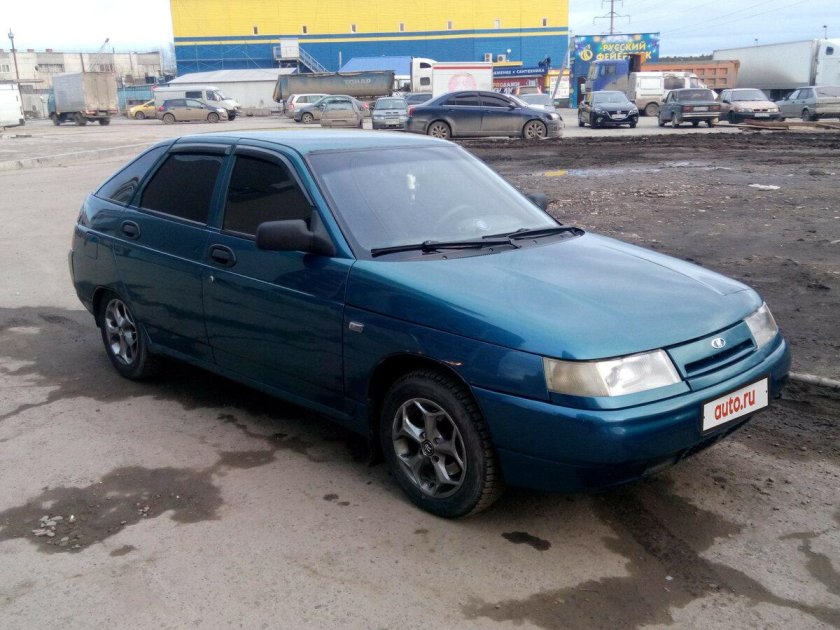 ВАЗ 2112 сине-зеленый металлик