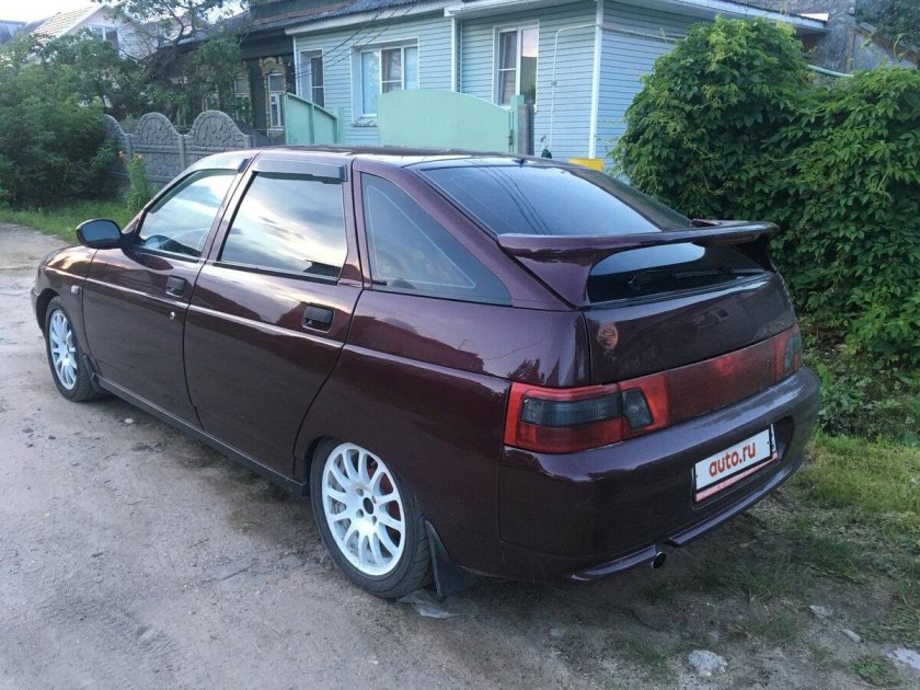 ВАЗ 2112 хэтчбек