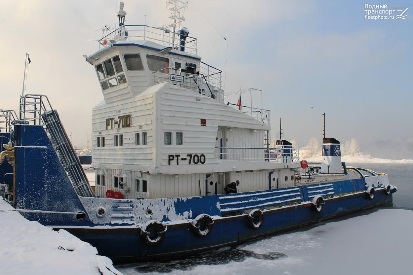 Теплоход буксир-толкач