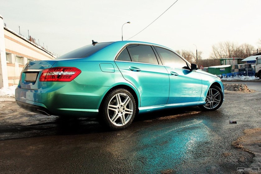 Mercedes benz e class 2011