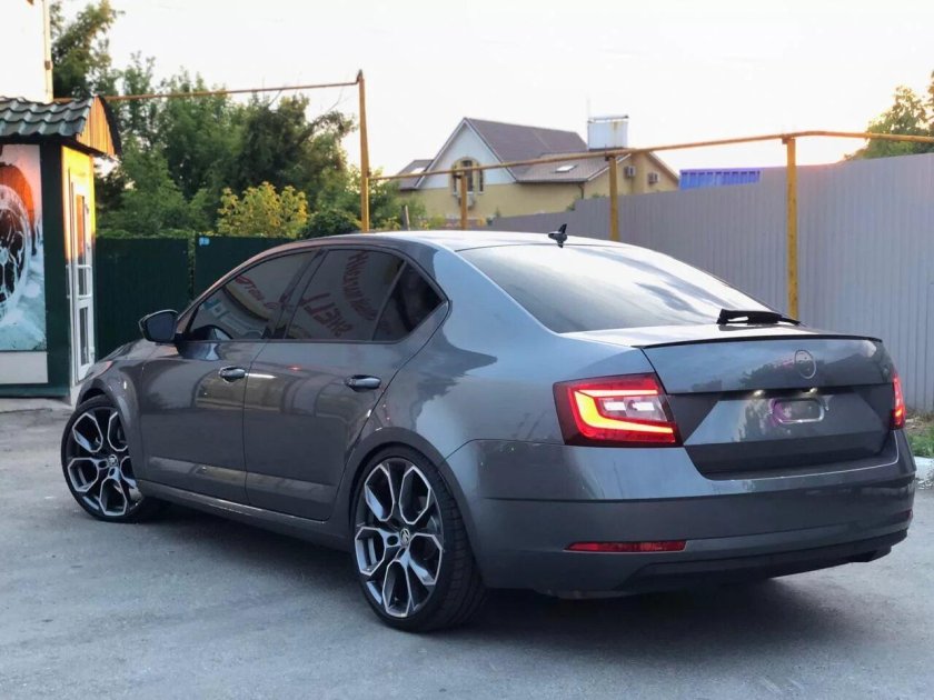 Диски Skoda Octavia a7 RS r17