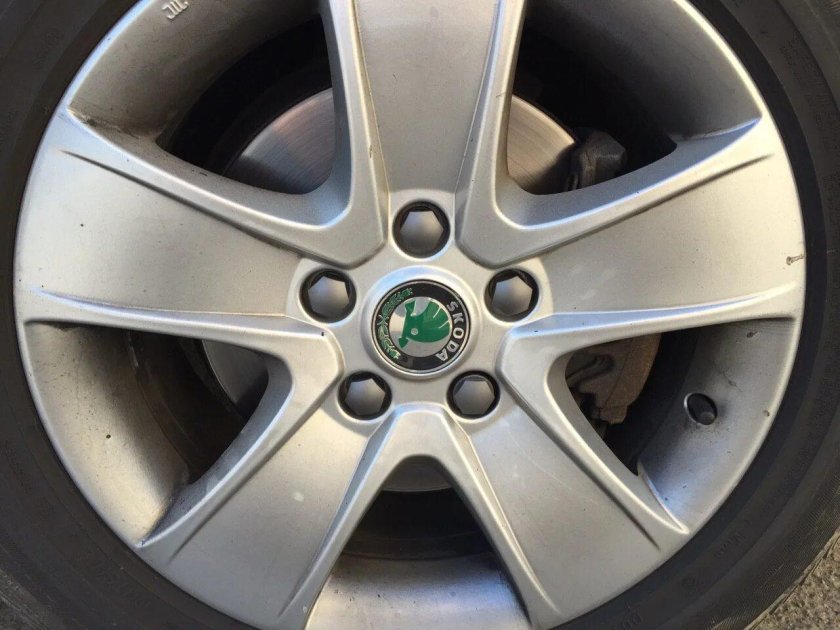 Шкода Октавия диски 15