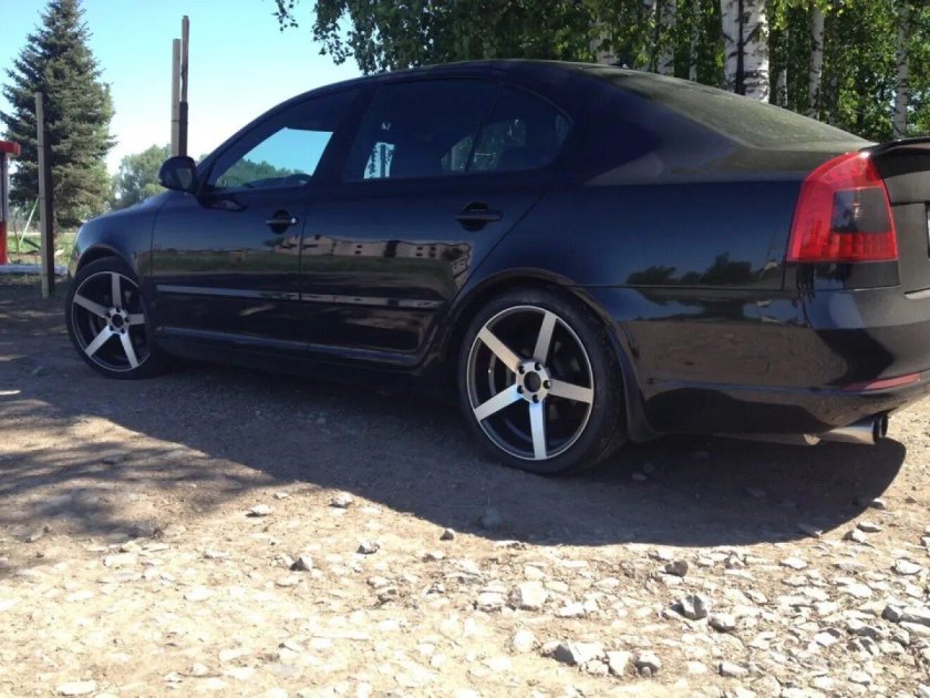 Шкода Октавия а5 r18