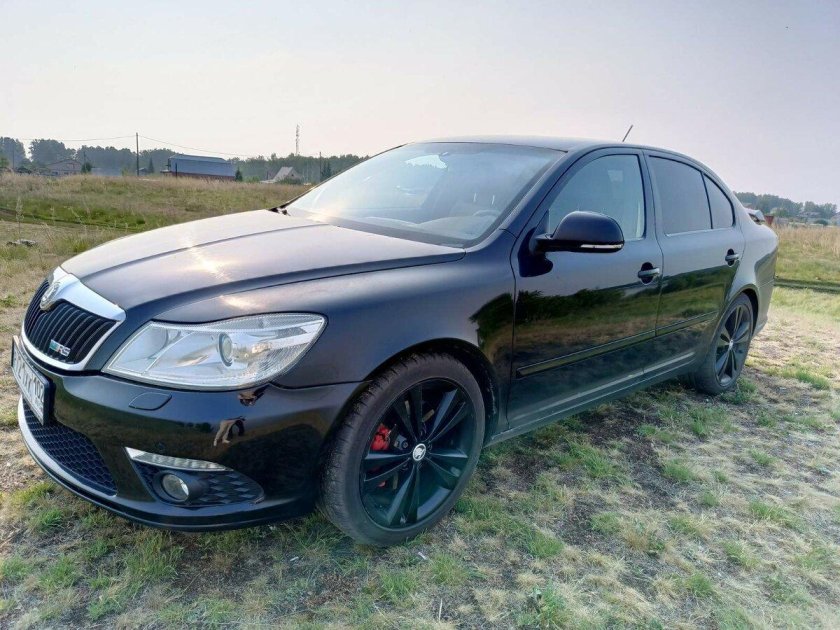 Skoda octavia a5 rs черная