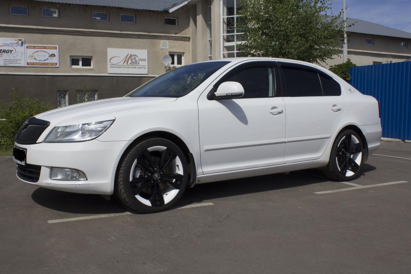 Шкода Октавия а5 на 17 дисках