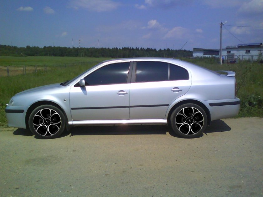 Skoda octavia tour r18