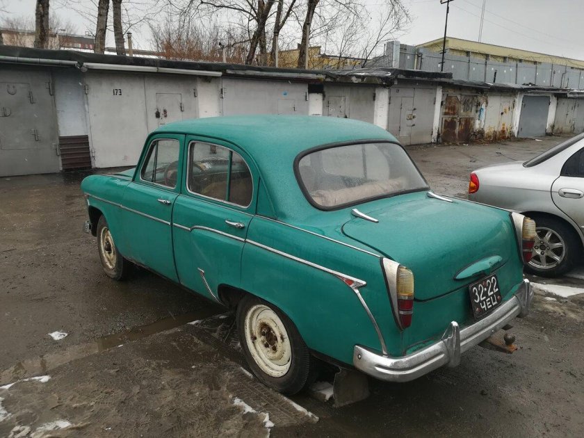 Москвич 407 зеленый