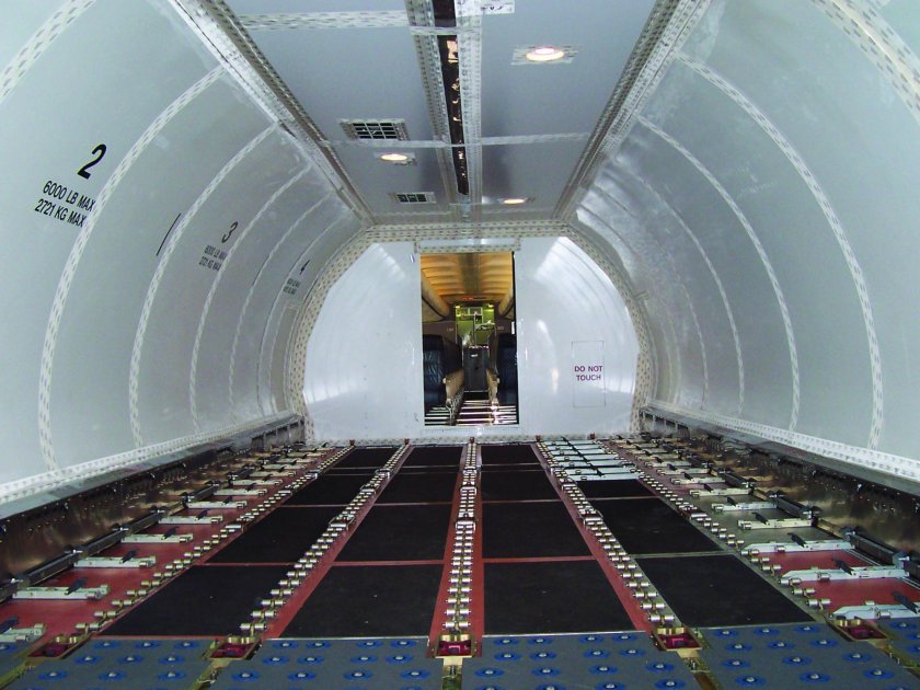 Боинг 737 фрейтер