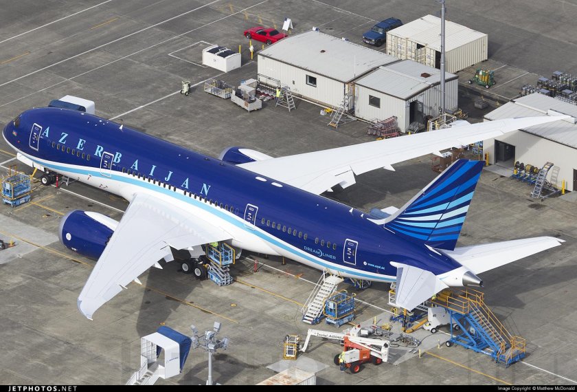 Boeing 787 AZAL