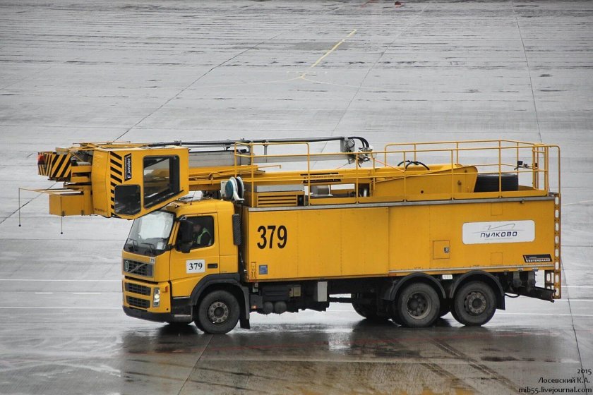 Противообледенительная машина Elephant Beta