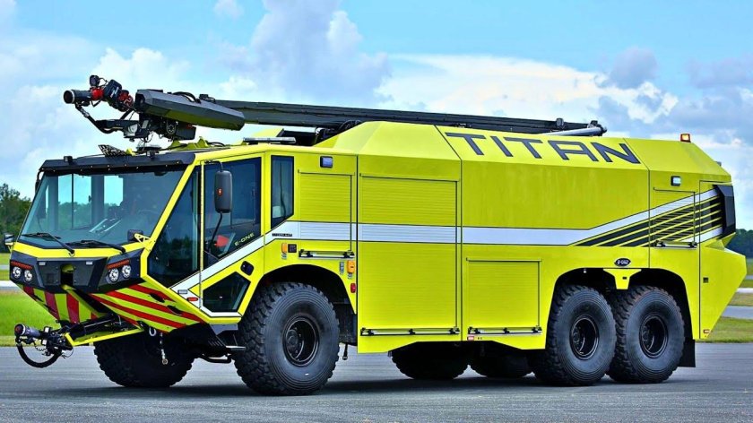 Аэродромный пожарный автомобиль Rosenbauer 8x8