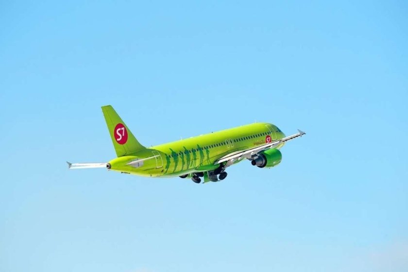 Самолёт s7 Airlines