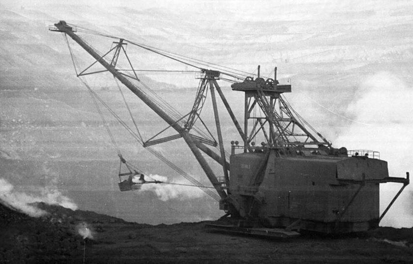 Шагающий экскаватор Эш 100/100