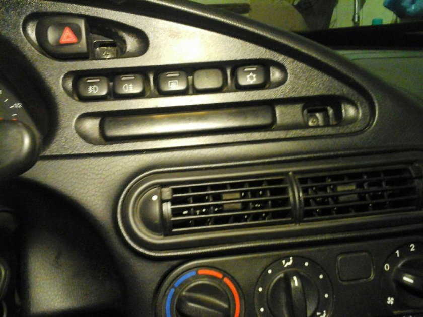 Приборная панель 2123 Нива Шевроле